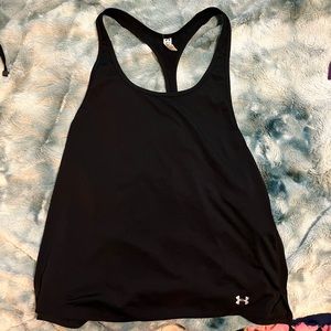 Small Black Under Armour Workout Tank